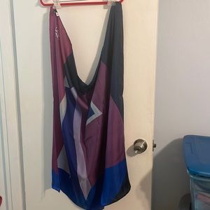 The MET 100% silk scarf, exclusively for The Metropolitan Museum of Art